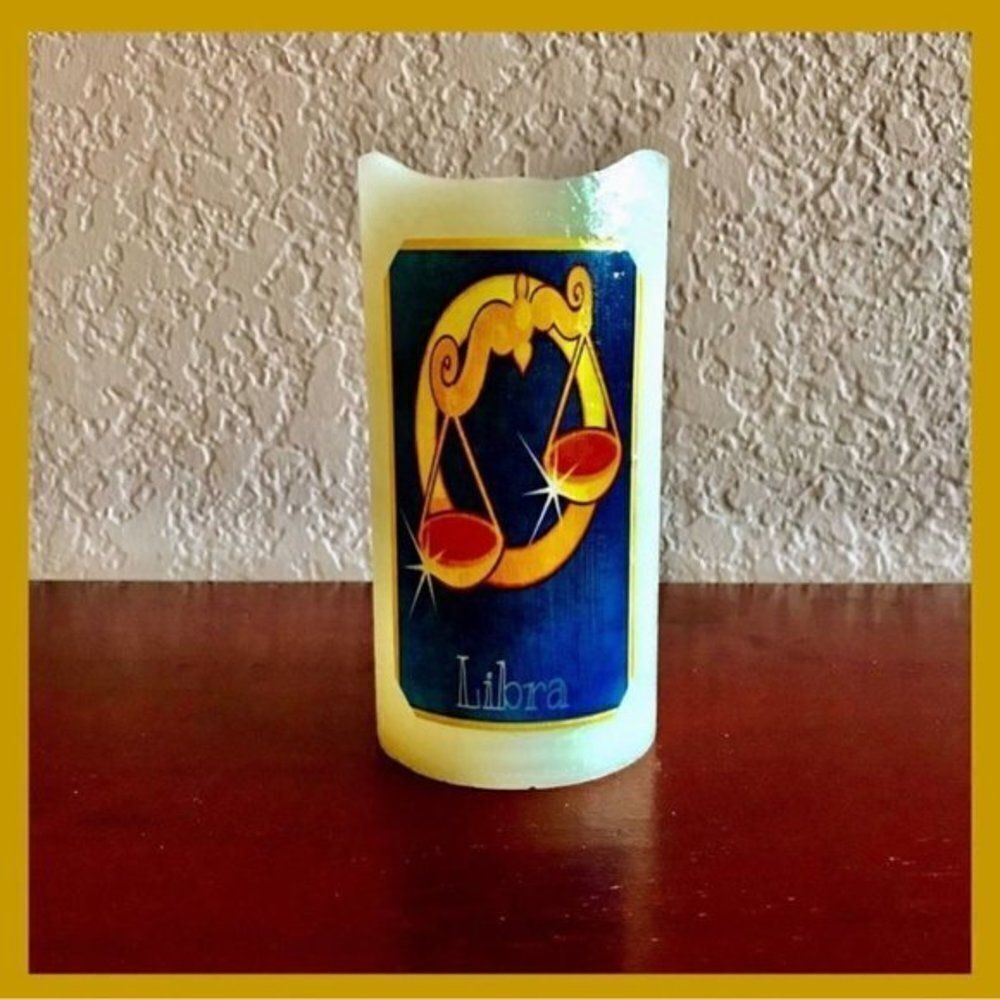 *30off3* NWOT. Libra ♎️ Zodiac Flameless Candle with Timer